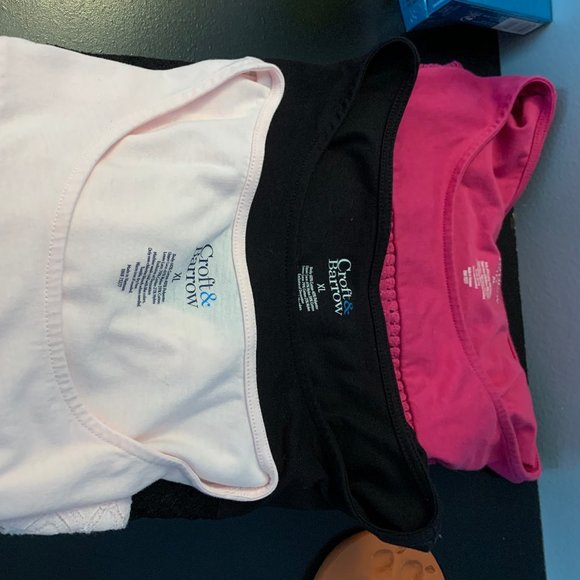 Tops - Picture 3 of 4